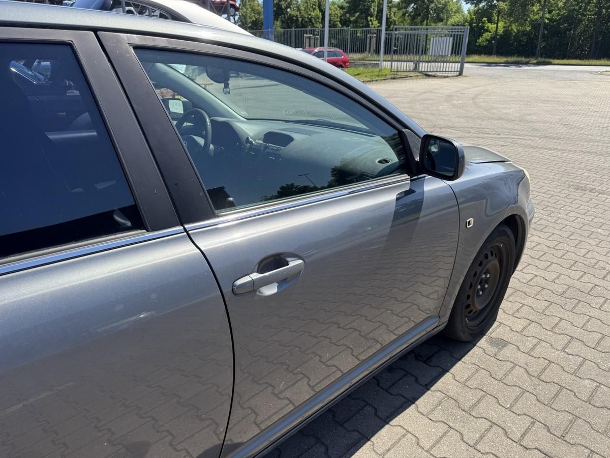 Toyota Avensis T25 original T&uuml;r vorn rechts 1E5 Gray Perleffekt Rohbau Bj.2004